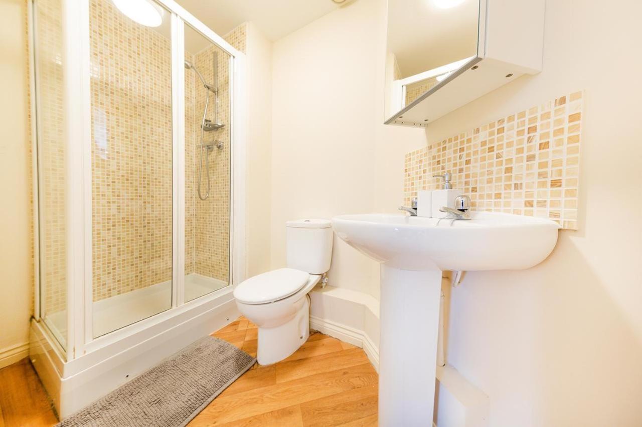2 Bed 2 Bathroom Apartment Free Parking Bristol Kültér fotó